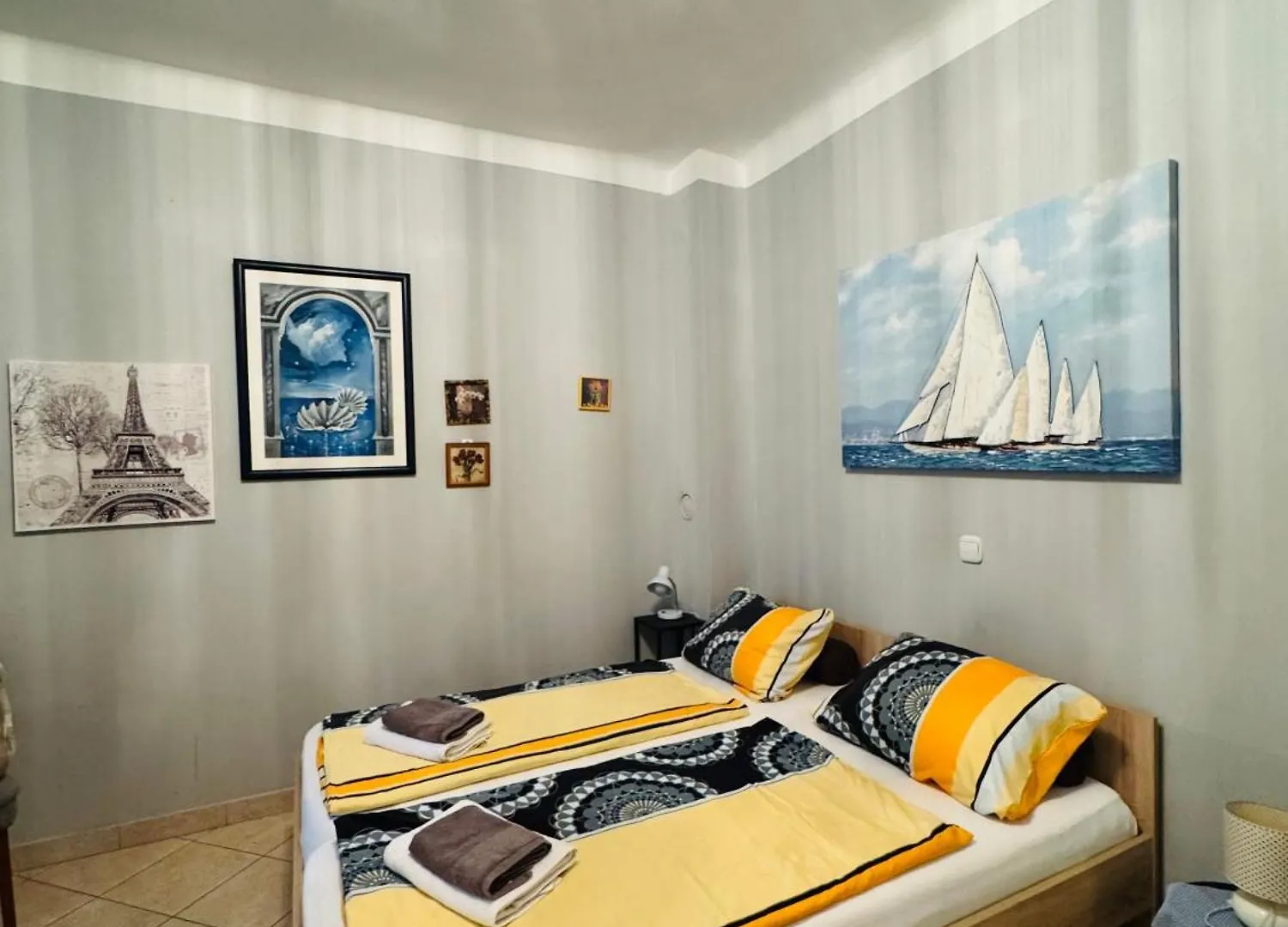אופטיה Central Apartment Agatha